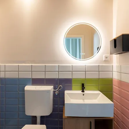 Ξενοδοχείο με κάψουλες Mue Cubes Βασιλεία