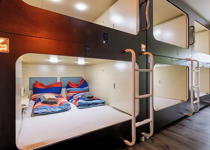 Mue Cubes Kapslový hotel *