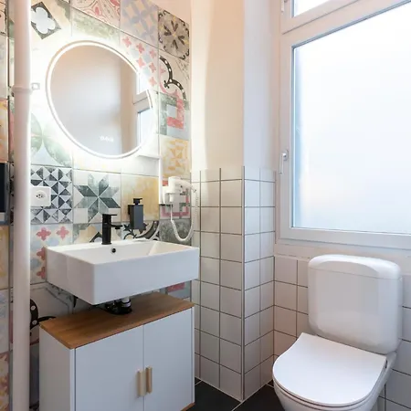 Mue Cubes Capsule hotel
