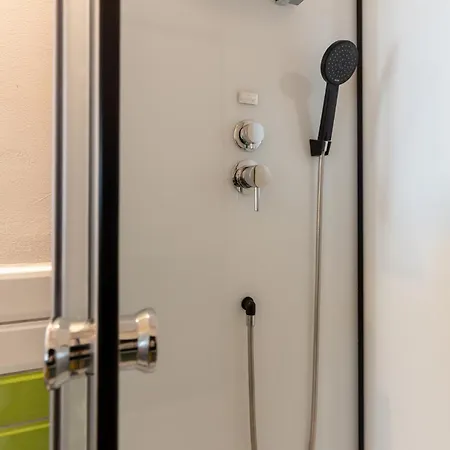 Mue Cubes Capsule hotel