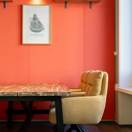 Hotel kapsułowy Mue Cubes *