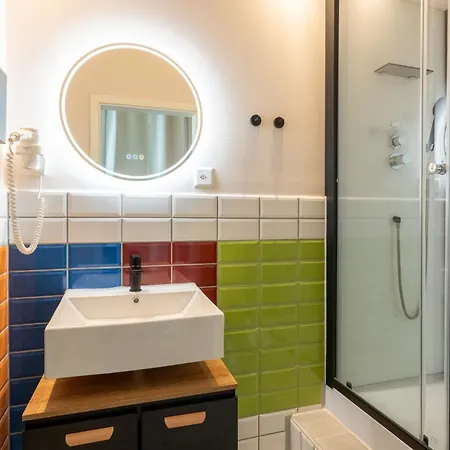 Mue Cubes Capsule hotel *