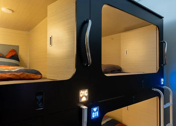 Mue Cubes Kapselhotell Basel